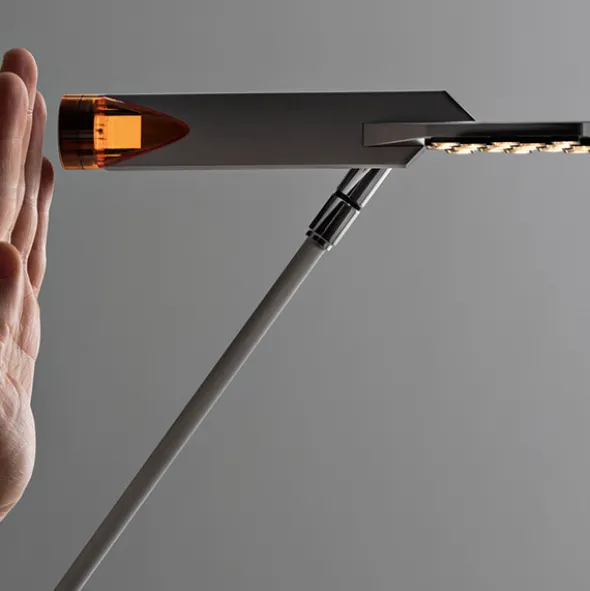 Halley lampada da tavolo di design